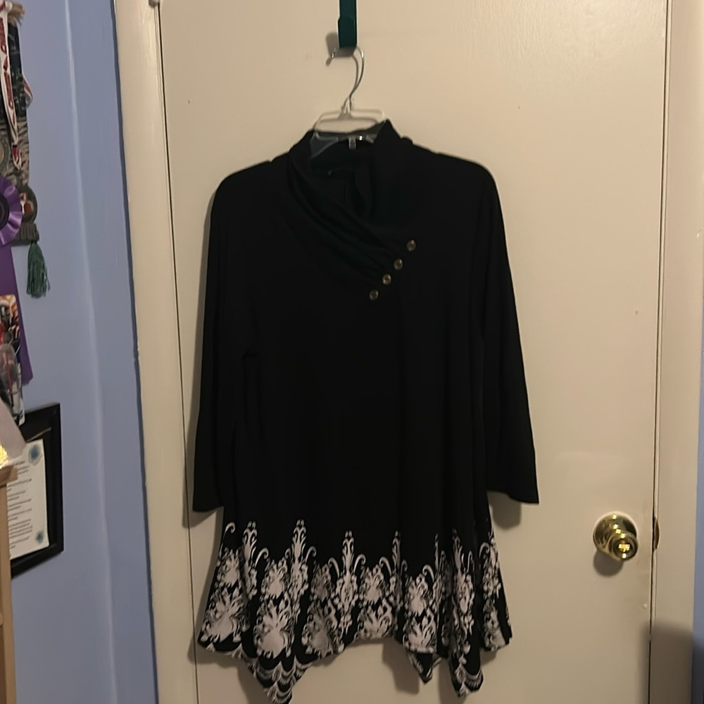 Sese Code 2XL Black and White Collared Long Sleeve Shirt